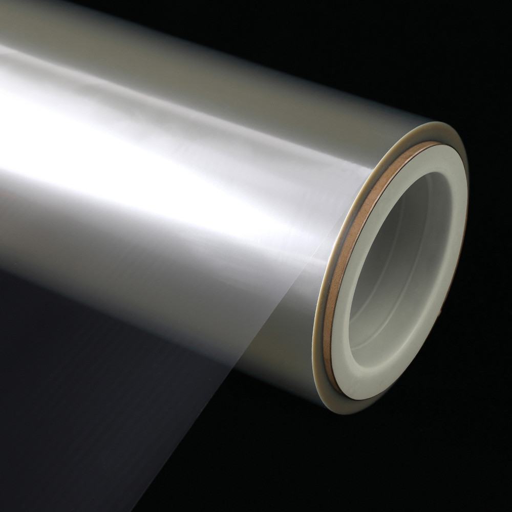 Các thuộc tính của phim polyester kim loại là gì?